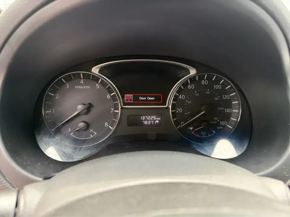 2015 Nissan Altima 2.5 S (1N4AL3AP8FC) with an 2.5L L4 DOHC 16V engine, Continuously Variable Transmission transmission, located at 1099 N County Rd 25A , Troy, OH, 45373, (937) 908-9800, 40.057079, -84.212883 - Need a reliable commuter that can handle the daily run from Troy to Dayton, school drop-offs, and the occasional weekend escape to Charleston Falls Preserve? This **2015 Nissan Altima 2.5 S** is a smart, comfortable sedan built for real-life driving-easy to park downtown, smooth on I75, and efficien- Photo#15