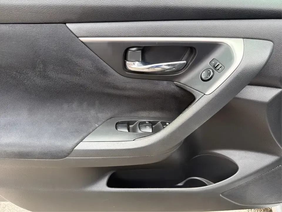 2015 Nissan Altima 2.5 S (1N4AL3AP8FC) with an 2.5L L4 DOHC 16V engine, Continuously Variable Transmission transmission, located at 1099 N County Rd 25A , Troy, OH, 45373, (937) 908-9800, 40.057079, -84.212883 - Need a reliable commuter that can handle the daily run from Troy to Dayton, school drop-offs, and the occasional weekend escape to Charleston Falls Preserve? This **2015 Nissan Altima 2.5 S** is a smart, comfortable sedan built for real-life driving-easy to park downtown, smooth on I75, and efficien- Photo#18
