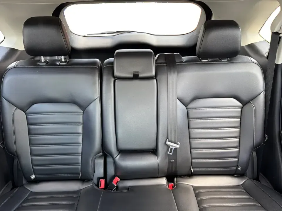 2020 Ford Edge SEL FWD (2FMPK3J94LB) with an 2.0L L4 DOHC 16V engine, 6A transmission, located at 1951 S Dayton Lakeview Rd., New Carlisle, OH, 45344, (937) 908-9800, 39.890999, -84.050255 - Pack up the kids, cue up your favorite playlist, and head out for an easy weekend getaway-this 2020 Ford Edge SEL FWD is the kind of SUV that fits real life in New Carlisle. Whether you're doing the daily school run, commuting toward Dayton, or planning a road trip out past Buck Creek State Park, th- Photo#14