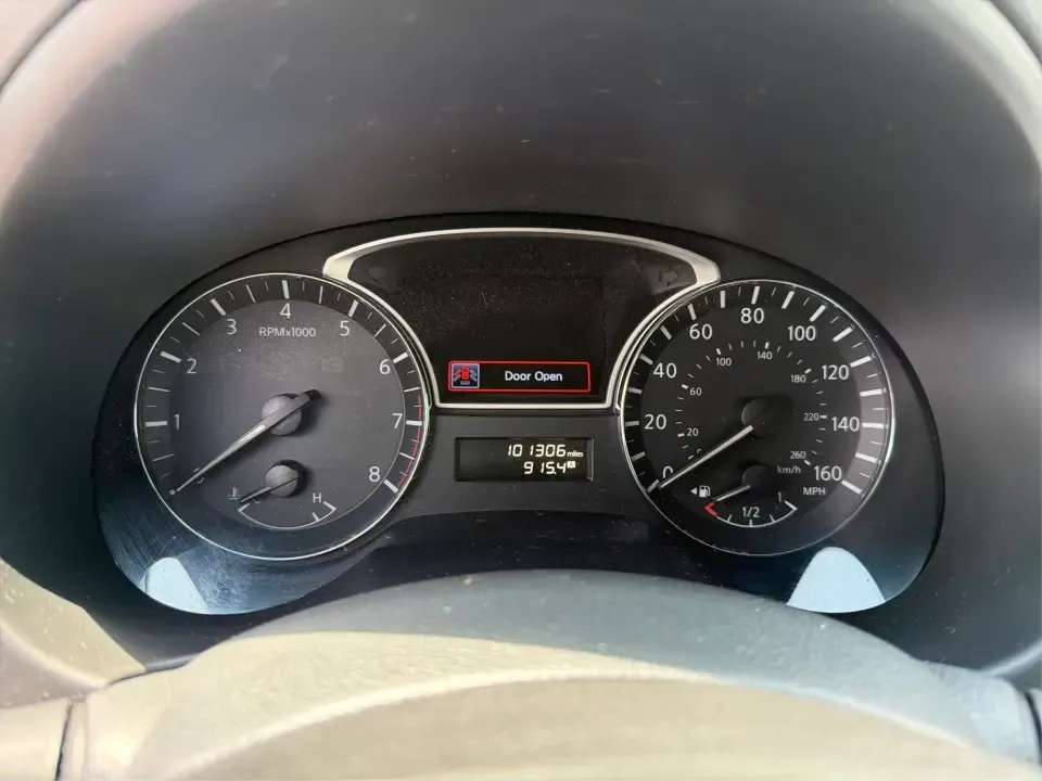 2015 Nissan Altima 2.5 S (1N4AL3AP1FN) with an 2.5L L4 DOHC 16V engine, Continuously Variable Transmission transmission, located at 401 Woodman Dr, Riverside, OH, 45431, (937) 908-9800, 39.760899, -84.123421 - Need a dependable sedan for the daily commute down I-675, quick school drop-offs, and easy weekend runs to The Greene or Downtown Dayton? This 2015 Nissan Altima 2.5 S in Super Black fits that real-life rhythm with excellent fuel economy, comfortable seating for five, and the kind of driver-friendly- Photo#15