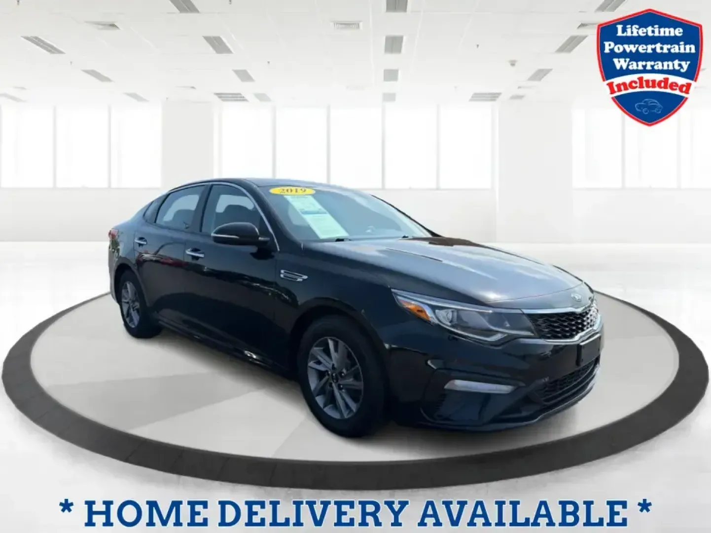 2019 Kia Optima LX (5XXGT4L39KG) with an 2.4L L4 DOHC 16V engine, 6A transmission, located at 880 E. National Road, Vandalia, OH, 45377, (937) 908-9800, 39.891918, -84.183594 - Need a comfortable, fuel-friendly sedan for the daily commute from Vandalia to Dayton-or a reliable road-trip partner for weekends at the National Museum of the U.S. Air Force? This 2019 Kia Optima LX is built for real life: roomy for five, easy to park, and smooth on I75 runs, errands along E. Nati- Photo#0
