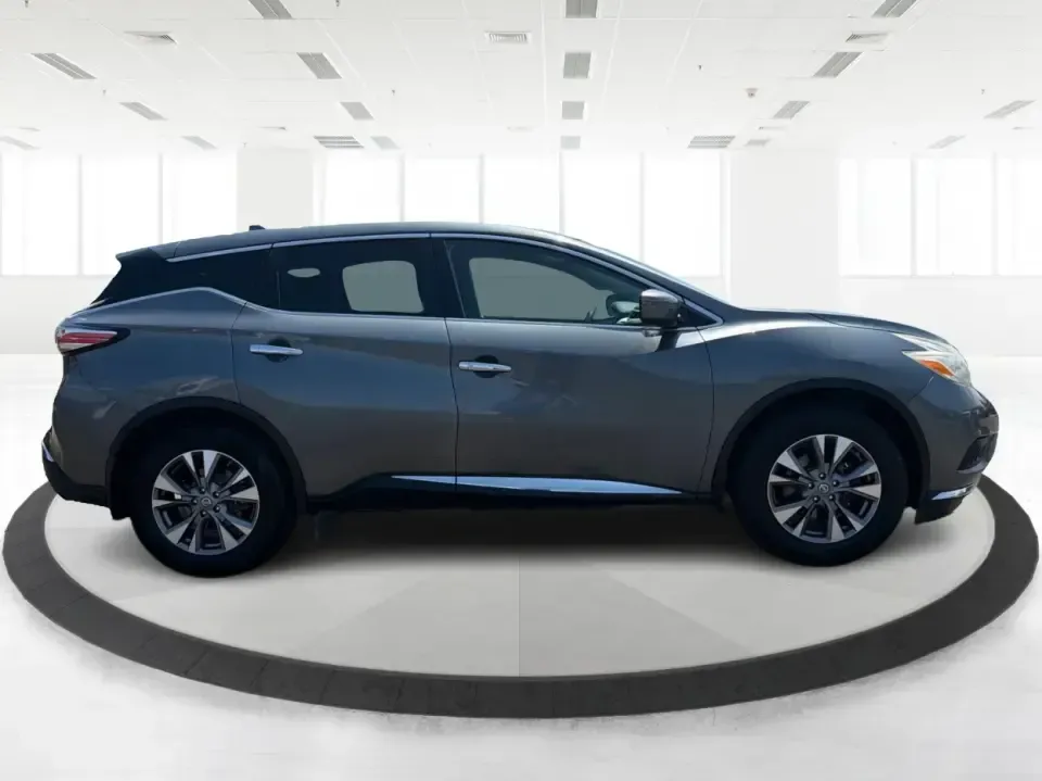 2016 Nissan Murano S (5N1AZ2MH5GN) with an 3.5L V-6 DOHC engine, located at 4508 South Dixie Dr, Moraine, OH, 45439, (937) 908-9800, 39.689976, -84.218452 - Need one SUV that fits real life in Moraine-school drop-offs, a long commute up I75, and weekend runs to Carillon Historical Park or a quick lap around the Dayton Mall area? This 2016 Nissan Murano S in sleek Gun Metallic is a comfortable, confident crossover utility vehicle (CUV) that's sized for e- Photo#1