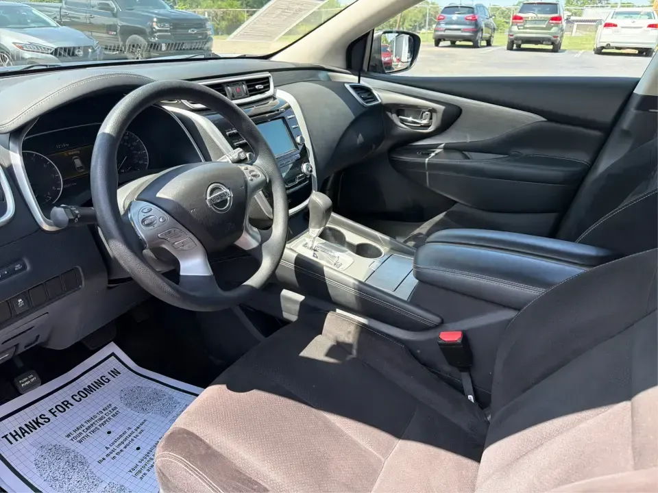 2016 Nissan Murano S (5N1AZ2MH5GN) with an 3.5L V-6 DOHC engine, located at 4508 South Dixie Dr, Moraine, OH, 45439, (937) 908-9800, 39.689976, -84.218452 - Need one SUV that fits real life in Moraine-school drop-offs, a long commute up I75, and weekend runs to Carillon Historical Park or a quick lap around the Dayton Mall area? This 2016 Nissan Murano S in sleek Gun Metallic is a comfortable, confident crossover utility vehicle (CUV) that's sized for e- Photo#9