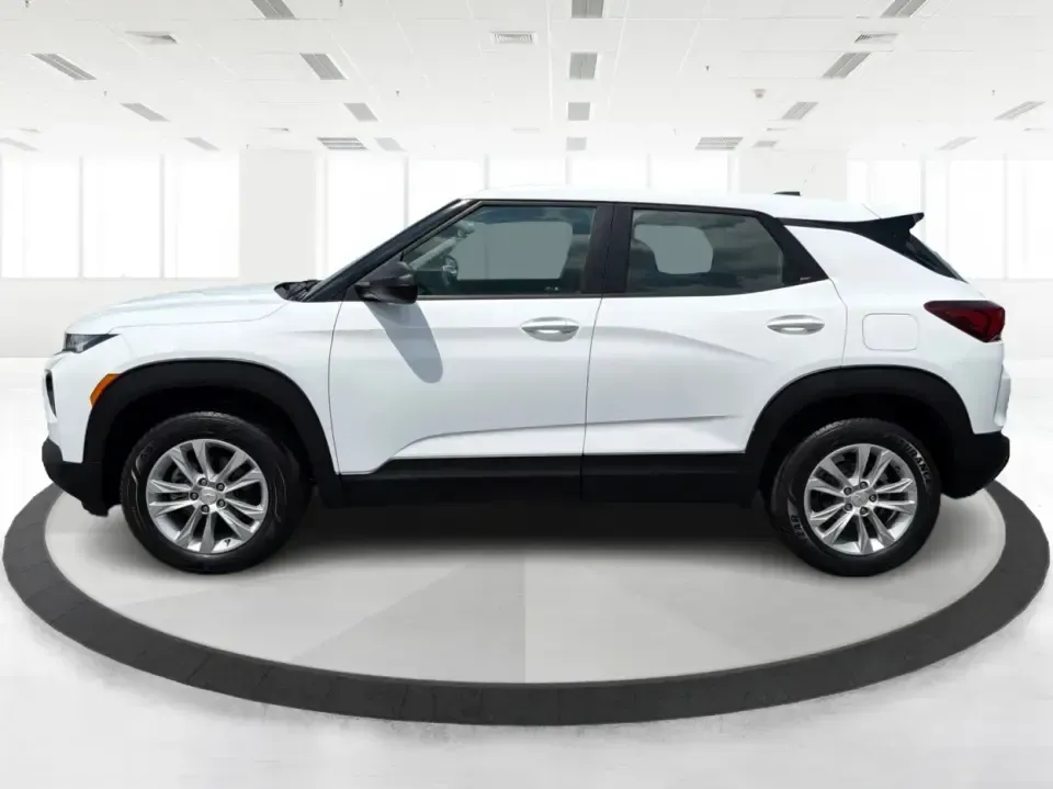 2021 Chevrolet Trailblazer LS (KL79MMS20MB) with an ECOTEC 1.2L I-3 gasoline direct injection engine, Continuously Variable Transmission (CVT) transmission, located at 4508 South Dixie Dr, Moraine, OH, 45439, (937) 908-9800, 39.689976, -84.218452 - Need a smart, city-friendly SUV for the daily commute down South Dixie Drive, quick errands near the Dayton Mall, and weekend escapes to Carillon Historical Park or Riverscape MetroPark? This 2021 Chevrolet Trailblazer LS in Summit White brings the right mix of practicality, modern safety tech, and- Photo#5