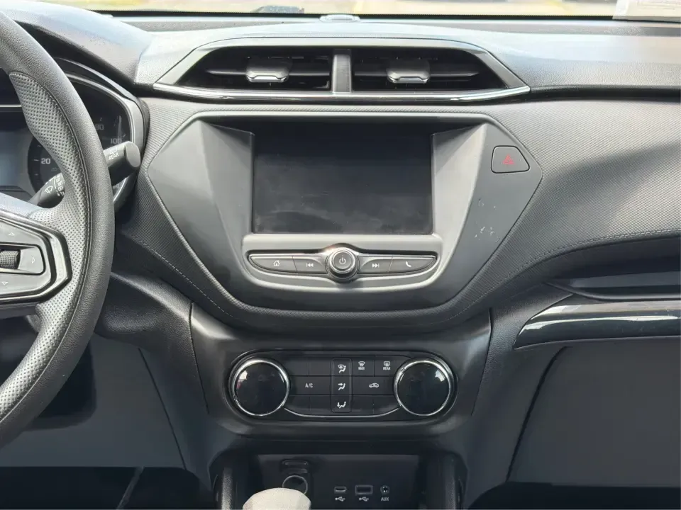 2021 Chevrolet Trailblazer LS (KL79MMS20MB) with an ECOTEC 1.2L I-3 gasoline direct injection engine, Continuously Variable Transmission (CVT) transmission, located at 4508 South Dixie Dr, Moraine, OH, 45439, (937) 908-9800, 39.689976, -84.218452 - Need a smart, city-friendly SUV for the daily commute down South Dixie Drive, quick errands near the Dayton Mall, and weekend escapes to Carillon Historical Park or Riverscape MetroPark? This 2021 Chevrolet Trailblazer LS in Summit White brings the right mix of practicality, modern safety tech, and- Photo#13