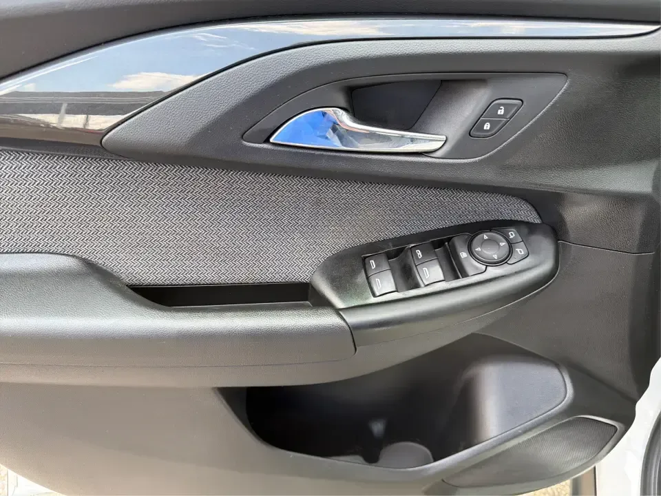 2021 Chevrolet Trailblazer LS (KL79MMS20MB) with an ECOTEC 1.2L I-3 gasoline direct injection engine, Continuously Variable Transmission (CVT) transmission, located at 4508 South Dixie Dr, Moraine, OH, 45439, (937) 908-9800, 39.689976, -84.218452 - Need a smart, city-friendly SUV for the daily commute down South Dixie Drive, quick errands near the Dayton Mall, and weekend escapes to Carillon Historical Park or Riverscape MetroPark? This 2021 Chevrolet Trailblazer LS in Summit White brings the right mix of practicality, modern safety tech, and- Photo#18