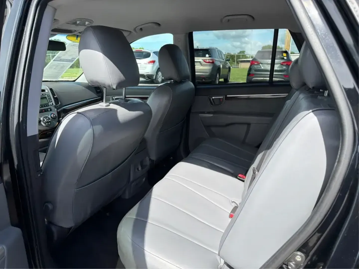 2011 Hyundai Santa Fe GL(Middle-low grade) (5XYZG3AB9BG) with an 2.4L I-4 DOHC engine, located at 1099 N County Rd 25A , Troy, OH, 45373, (937) 908-9800, 40.057079, -84.212883 - Weekend getaways to Hocking Hills, daily commutes down I75, or the after-school shuttle with sports gear in the back-this 2011 Hyundai Santa Fe GL is the kind of SUV that fits real life in and around Troy. With its practical size, confident road manners, and versatile cargo space, it's a smart pick- Photo#10