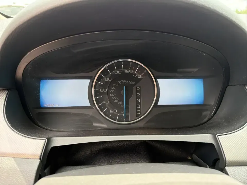 2013 Ford Edge SEL (2FMDK3JC8DB) with an Other engine, located at 4508 South Dixie Dr, Moraine, OH, 45439, (937) 908-9800, 39.689976, -84.218452 - Need an SUV that can handle the weekday grind on I-75 and still feel comfortable for a weekend run to Carillon Historical Park or a family outing near the Dayton Mall area? This 2013 Ford Edge SEL is a practical, roomy choice for commuters, growing families, and budget-conscious buyers who want ever- Photo#15