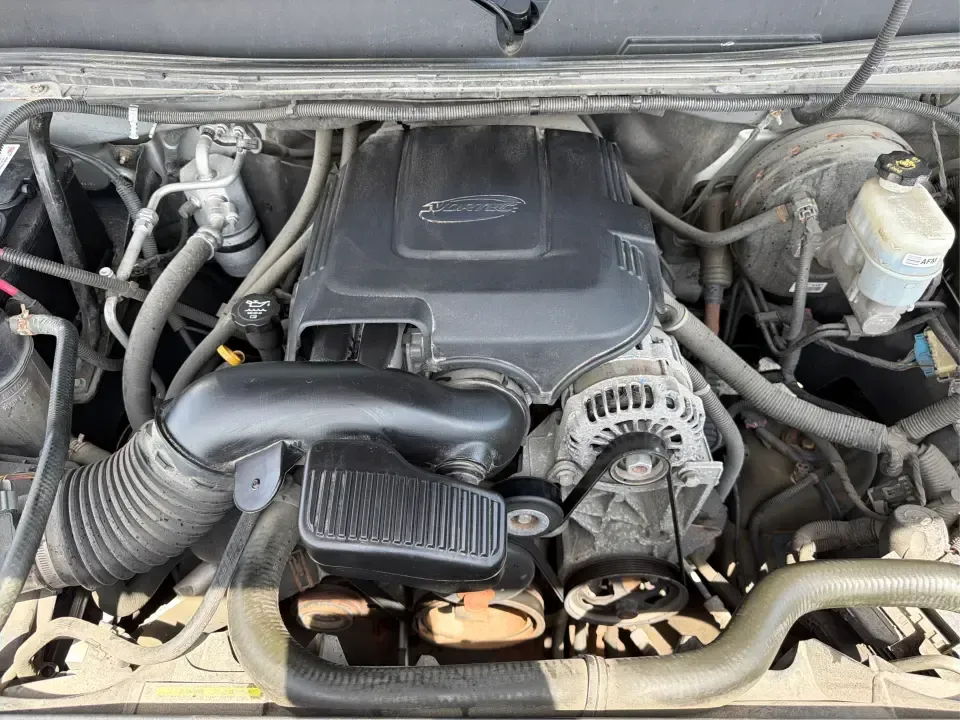 2011 GMC Sierra SLE (3GTP2VE36BG) with an Other engine, located at 1230 East Main St, Xenia, OH, 45385, (937) 908-9800, 39.688026, -83.910172 - Need a truck that can handle Ohio winters, weekend projects, and the kind of road trips that start with a coffee on E Main St and end with a loaded bed at the lake? This 2011 GMC Sierra SLE in Pure Silver Metallic is built for real life-hauling, towing, commuting, and exploring-without feeling like- Photo#11