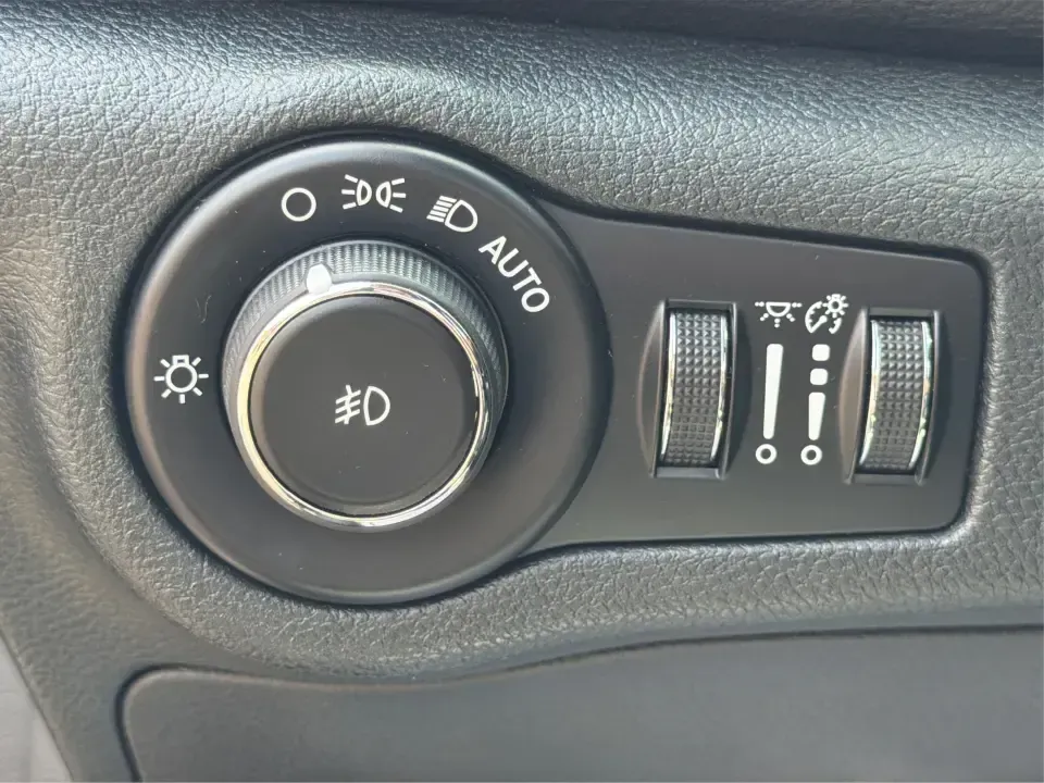 2015 Chrysler 200 200C (1C3CCCCGXFN) with an Other engine, located at 1230 East Main St, Xenia, OH, 45385, (937) 908-9800, 39.688026, -83.910172 - Slip into a comfortable, upscale sedan that fits real life in Xenia-school drop-offs, the daily commute down US-35, and weekend errands between Downtown Xenia and the Greene Towne Center. This 2015 Chrysler 200C in Black Clearcoat blends a refined cabin with practical four-door versatility, making i- Photo#17