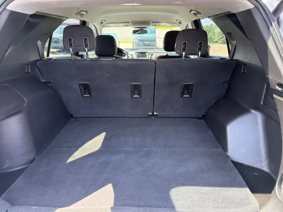 2019 Chevrolet Equinox LT (1LT) (2GNAXUEVXK6) with an 1.5L I-4 gasoline direct injection engine, located at 401 Woodman Dr, Riverside, OH, 45431, (937) 908-9800, 39.760899, -84.123421 - Pack up the kids for a day at Riverscape MetroPark, load up groceries after work, or point the nose toward I675 for a weekend road trip-this 2019 Chevrolet Equinox LT (1LT) is the kind of practical, do-it-all SUV that fits real life in the Miami Valley. With seating for five, a versatile cargo area,- Photo#12