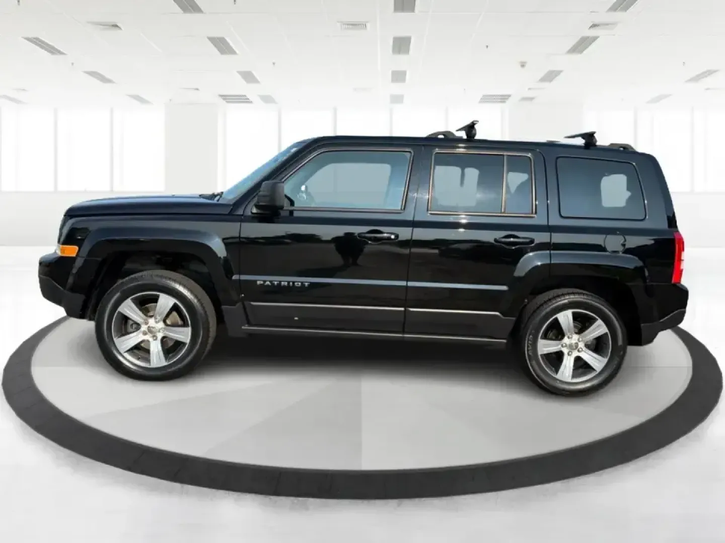 2016 Jeep Patriot Latitude (1C4NJRFB6GD) with an 2.4L I-4 DOHC engine, located at 1230 East Main St, Xenia, OH, 45385, (937) 908-9800, 39.688026, -83.910172 - Weekday commute on US-35, grocery runs through downtown Xenia, and spontaneous weekend escapes to John Bryan State Park or the bike trails near Yellow Springs-this 2016 Jeep Patriot Latitude is built for the kind of life that doesn't stay parked. With SUV versatility, confident 4WD/AWD capability, a- Photo#5