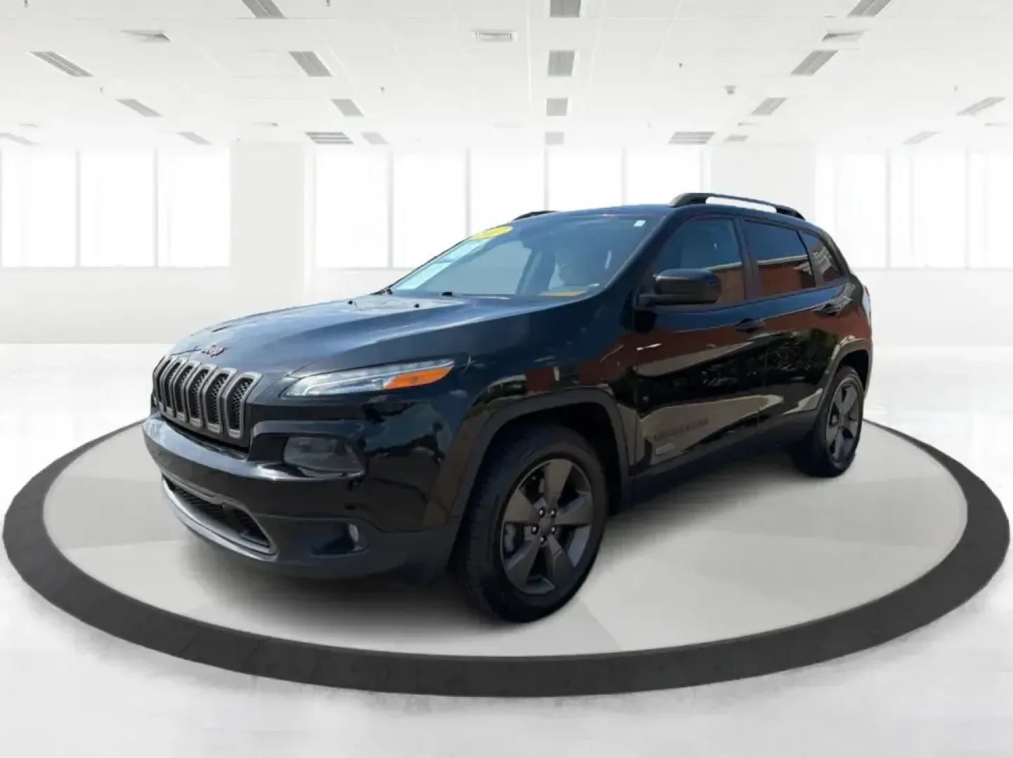 2017 Jeep Cherokee Latitude, Longitude, North (1C4PJMCB9HW) with an Other engine, located at 1184 Kauffman Ave, Fairborn, OH, 45324, (937) 908-9800, 39.807072, -84.030914 - Weekend escapes to John Bryan State Park, snowy commutes to Wright-Patterson AFB, and everyday errands along Dayton Yellow Springs Road all feel more doable in a capable crossover with true Jeep confidence. This 2017 Jeep Cherokee in Diamond Black Crystal Pearlcoat is a smart fit for drivers who wan- Photo#8