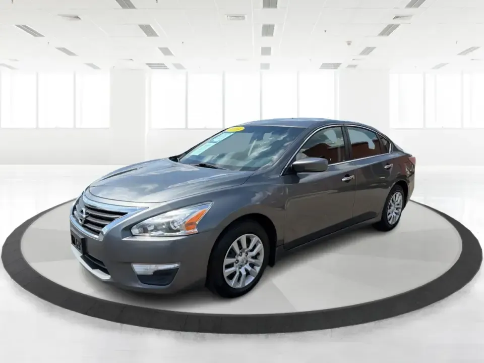 2014 Nissan Altima 2.5 SL (1N4AL3AP4EN) with an 2.5L L4 DOHC 16V engine, Continuously Variable Transmission transmission, located at 8750 N County Rd 25A, Piqua, OH, 45356, (937) 908-9800, 40.164391, -84.232513 - Need a comfortable, fuel-sipping sedan for the daily commute from Piqua to Troy, Dayton, or Sidney-while still being road-trip ready for a weekend at Indian Lake or a Reds game in Cincinnati? This 2014 Nissan Altima 2.5 SL is built for real-life driving: smooth on I75, easy to park around downtown P- Photo#8