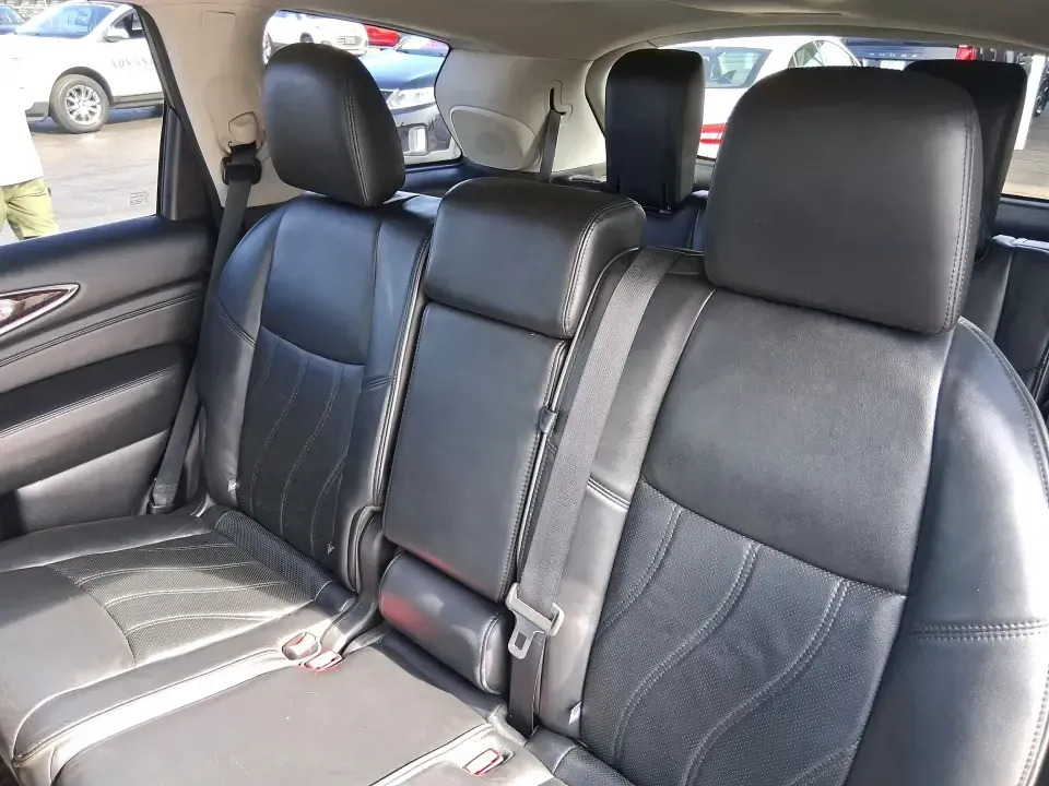 2014 Infiniti QX60 Base AWD (5N1AL0MM5EC) with an 3.5L V6 DOHC 24V engine, Continuously Variable Transmission transmission, located at 1951 S Dayton Lakeview Rd., New Carlisle, OH, 45344, (937) 908-9800, 39.890999, -84.050255 - If your week is a blur of school drop-offs, I70 commuting, and weekend getaways to Buck Creek State Park, this 2014 INFINITI QX60 Base AWD is built for the real-life rhythm of a busy household. With three rows for up to 7 passengers, confident AWD traction for Ohio weather, and premium comfort touch- Photo#10