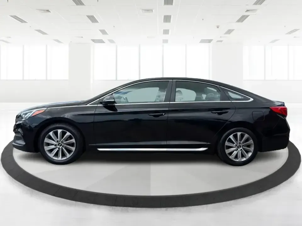 2015 Hyundai Sonata Sport (5NPE34AF9FH) with an 2.4L L4 DOHC 16V engine, 6-Speed Automatic transmission, located at 401 Woodman Dr, Riverside, OH, 45431, (937) 908-9800, 39.760899, -84.123421 - Need a dependable, comfortable sedan for the daily commute from Riverside to Wright-Patterson AFB, quick school drop-offs, or weekend drives down I675 and US35 toward Dayton? This 2015 Hyundai Sonata Sport is built for real-life schedules-smooth on longer stretches, easy to park around busy shopping- Photo#5