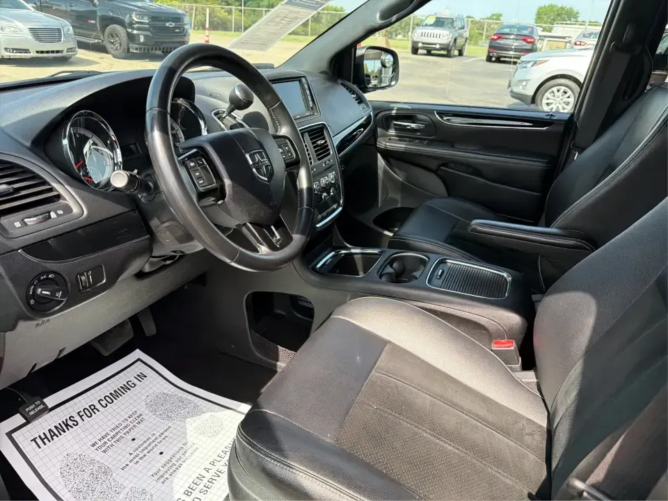2016 Dodge Grand Caravan SXT (2C4RDGCG4GR) with an 3.6L V6 DOHC 24V engine, 6-Speed Automatic transmission, located at 1099 N County Rd 25A , Troy, OH, 45373, (937) 908-9800, 40.057079, -84.212883 - Load up the kids, the groceries, and the weekend plans-this 2016 Dodge Grand Caravan SXT is built for real life in Troy, Ohio, whether you're running school drop-offs, commuting to Dayton, or packing up for a road trip to Hocking Hills. With seating for 7 and a flexible interior, it's a smart pick f- Photo#9