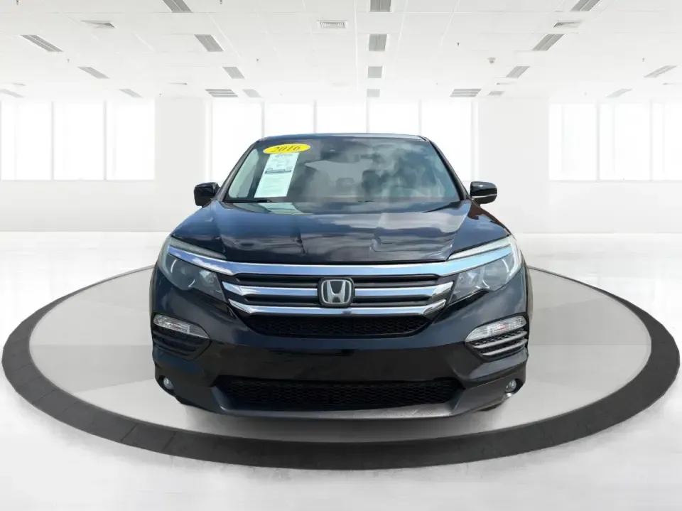 2016 Honda Pilot EXL 4WD (5FNYF6H63GB) with an 3.5L V6 SOHC 24V engine, 6-Speed Automatic transmission, located at 8750 N County Rd 25A, Piqua, OH, 45356, (937) 908-9800, 40.164391, -84.232513 - Need one SUV that can handle the school run, the long commute up I75, and a loaded-up weekend at Indian Lake? This 2016 Honda Pilot EXL 4WD is built for real life in West Central Ohio-room for up to 8 passengers, confident all-weather traction, and the comfort features that make everyday driving fee- Photo#7