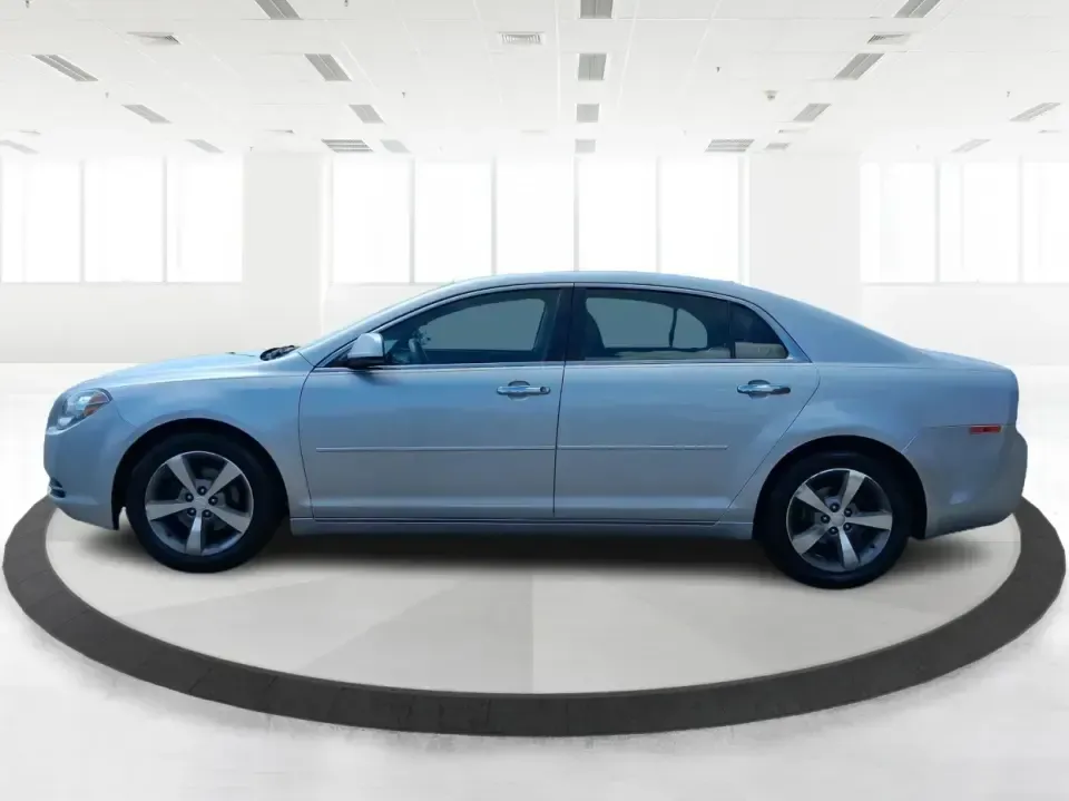 2012 Chevrolet Malibu 1LT (1G1ZC5E06CF) with an 2.4L L4 DOHC 16V engine, 6-Speed Automatic transmission, located at 880 E. National Road, Vandalia, OH, 45377, (937) 908-9800, 39.891918, -84.183594 - Need a dependable daily driver for work, school drop-offs, and those quick weekend getaways to Dayton? This 2012 Chevrolet Malibu 1LT is the kind of comfortable, efficient sedan that fits real life-easy to park downtown, smooth on longer highway runs, and roomy enough for five passengers plus grocer- Photo#5