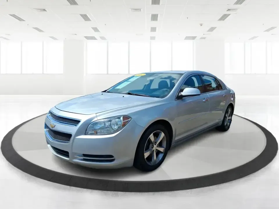 2012 Chevrolet Malibu 1LT (1G1ZC5E06CF) with an 2.4L L4 DOHC 16V engine, 6-Speed Automatic transmission, located at 880 E. National Road, Vandalia, OH, 45377, (937) 908-9800, 39.891918, -84.183594 - Need a dependable daily driver for work, school drop-offs, and those quick weekend getaways to Dayton? This 2012 Chevrolet Malibu 1LT is the kind of comfortable, efficient sedan that fits real life-easy to park downtown, smooth on longer highway runs, and roomy enough for five passengers plus grocer- Photo#8
