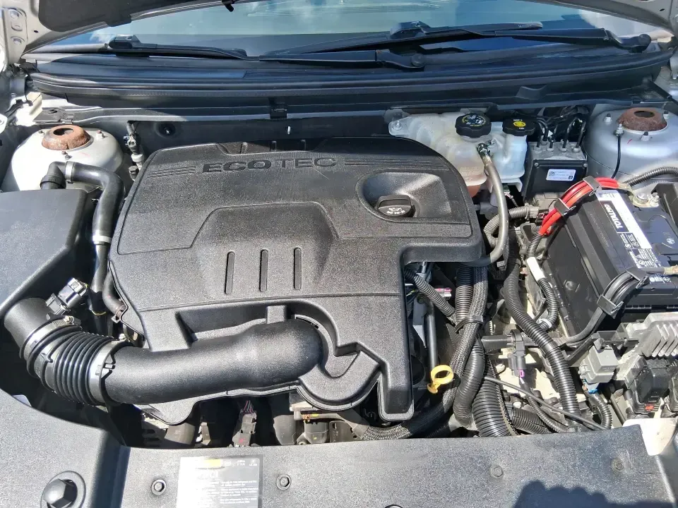 2012 Chevrolet Malibu 1LT (1G1ZC5E06CF) with an 2.4L L4 DOHC 16V engine, 6-Speed Automatic transmission, located at 880 E. National Road, Vandalia, OH, 45377, (937) 908-9800, 39.891918, -84.183594 - Need a dependable daily driver for work, school drop-offs, and those quick weekend getaways to Dayton? This 2012 Chevrolet Malibu 1LT is the kind of comfortable, efficient sedan that fits real life-easy to park downtown, smooth on longer highway runs, and roomy enough for five passengers plus grocer- Photo#11