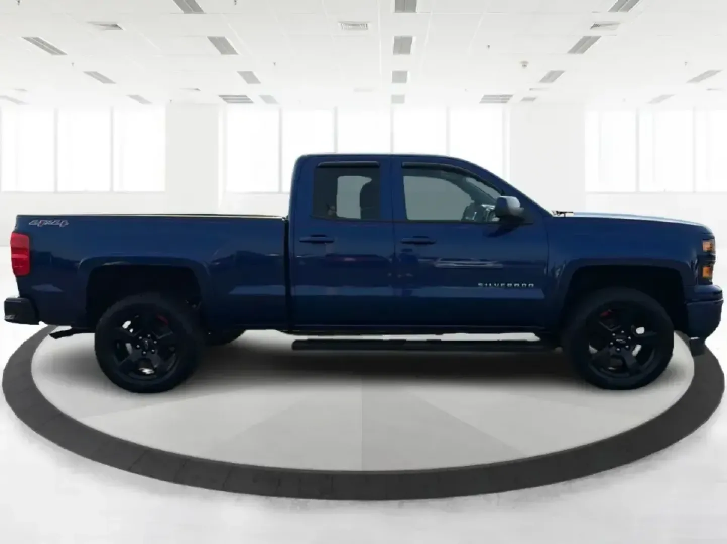 2014 Chevrolet Silverado 1500 1LT Double Cab 4WD (1GCVKREC9EZ) with an 5.3L V8 OHV 16V engine, 6-Speed Automatic transmission, located at 1184 Kauffman Ave, Fairborn, OH, 45324, (937) 908-9800, 39.807072, -84.030914 - Need a truck that can handle Ohio workweeks and still be ready for lake-day gear, home-improvement runs, or a weekend tow? This 2014 Chevrolet Silverado 1500 1LT Double Cab 4WD is built for real life-room for the crew, capability for the job site, and comfort for the commute from Fairborn to Wright-- Photo#1