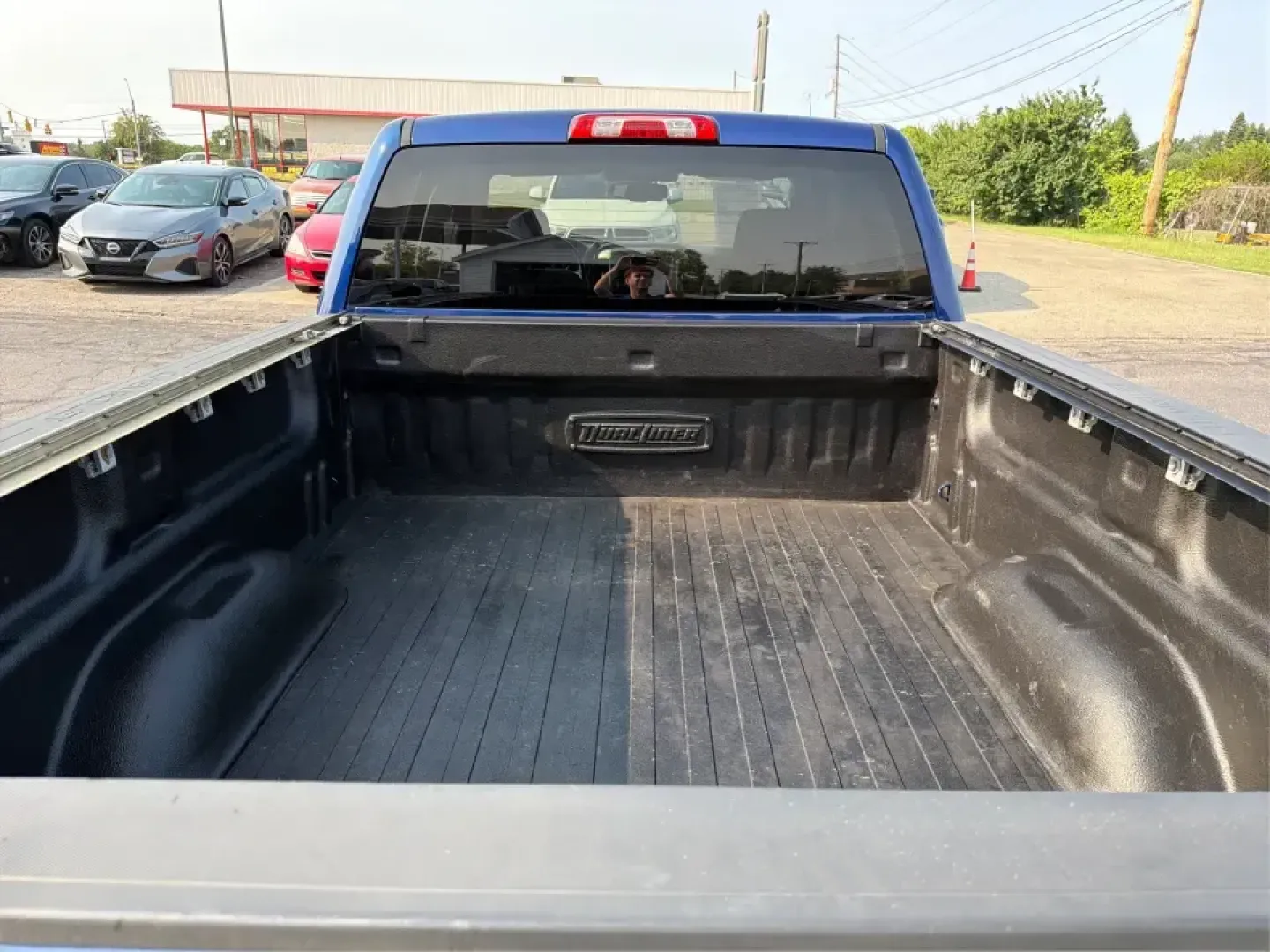 2014 Chevrolet Silverado 1500 1LT Double Cab 4WD (1GCVKREC9EZ) with an 5.3L V8 OHV 16V engine, 6-Speed Automatic transmission, located at 1184 Kauffman Ave, Fairborn, OH, 45324, (937) 908-9800, 39.807072, -84.030914 - Need a truck that can handle Ohio workweeks and still be ready for lake-day gear, home-improvement runs, or a weekend tow? This 2014 Chevrolet Silverado 1500 1LT Double Cab 4WD is built for real life-room for the crew, capability for the job site, and comfort for the commute from Fairborn to Wright-- Photo#12