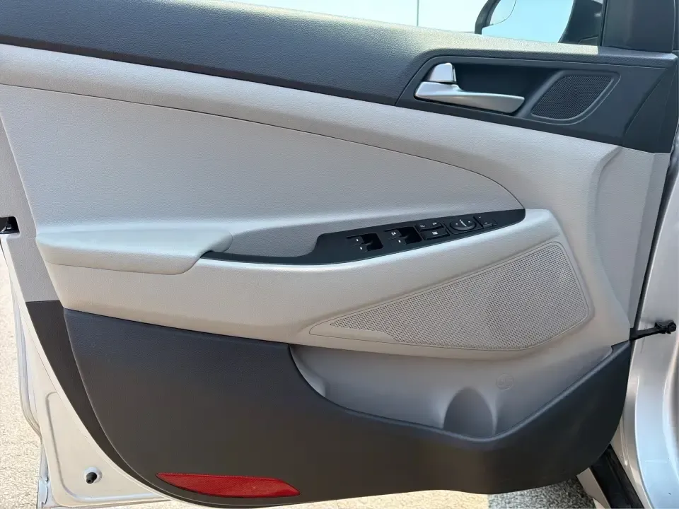 2017 Hyundai Tucson SE w/Preferred Package AWD (KM8J3CA41HU) with an 2.0L L4 DOHC 16V engine, 6-Speed Automatic transmission, located at 4508 South Dixie Dr, Moraine, OH, 45439, (937) 908-9800, 39.689976, -84.218452 - Pack up the kids for a day at Carillon Historical Park, load camping gear for a weekend at Caesar Creek, or tackle a snowy I75 commute with confidence-this **2017 Hyundai Tucson SE w/Preferred Package AWD** is the kind of SUV that fits real life in the Miami Valley. With its versatile cargo space, a- Photo#19