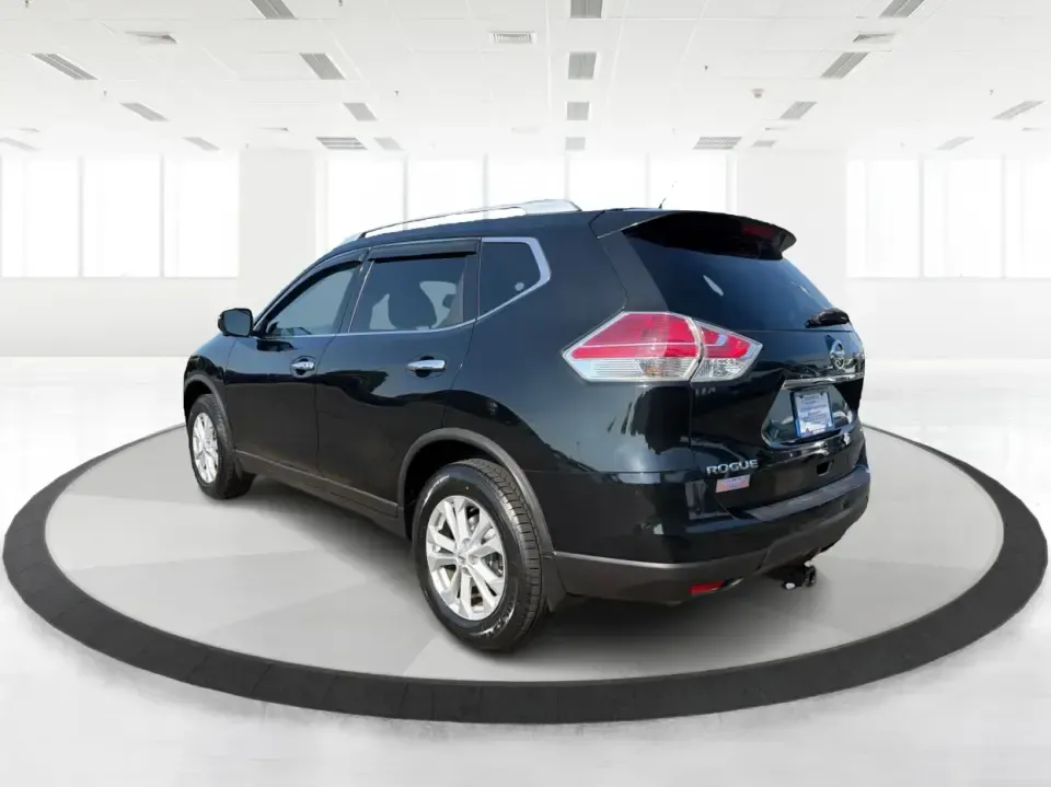 2016 Nissan Rogue SV AWD (KNMAT2MV2GP) with an 2.5L L4 DOHC 16V engine, Continuously Variable Transmission transmission, located at 8750 N County Rd 25A, Piqua, OH, 45356, (937) 908-9800, 40.164391, -84.232513 - Need an SUV that fits real life in West Central Ohio-school drop-offs, I-75 commutes, grocery runs, and the occasional weekend escape to a local park or festival? This **2016 Nissan Rogue SV AWD** is a practical, comfortable choice for families, commuters, and budget-conscious buyers who want year-r- Photo#4