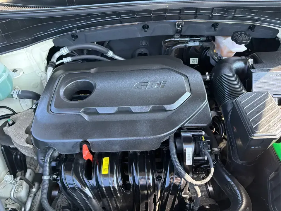 2017 Kia Sportage LX AWD (KNDPMCAC5H7) with an 2.4L V6 DOHC 24V engine, 6-Speed Automatic transmission, located at 1184 Kauffman Ave, Fairborn, OH, 45324, (937) 908-9800, 39.807072, -84.030914 - Weekend getaways to John Bryan State Park, snowy school runs, or the daily commute down I675-this 2017 Kia Sportage LX AWD is built for real life in the Miami Valley. With confident all-wheel drive and SUV versatility, it's a smart pick for drivers who want a practical crossover that can handle Ohio- Photo#11