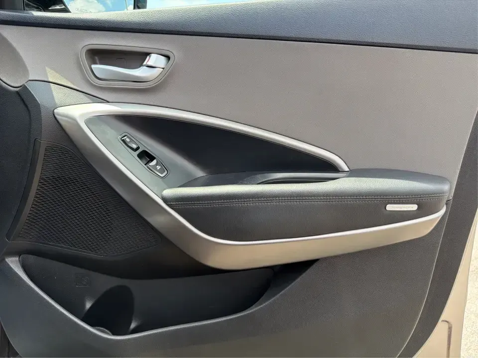 2017 Hyundai Santa Fe Sport 2.4 FWD (5XYZU3LBXHG) with an 2.4L L4 DOHC 16V engine, 6-Speed Automatic transmission, located at 1099 N County Rd 25A , Troy, OH, 45373, (937) 908-9800, 40.057079, -84.212883 - Pack the kids for school drop-off, load up groceries for the week, and still have room for a spontaneous weekend escape-this 2017 Hyundai Santa Fe Sport is built for real life in Troy, Ohio. With SUV practicality, comfortable seating, and the kind of everyday tech that makes commuting smoother, it's- Photo#18