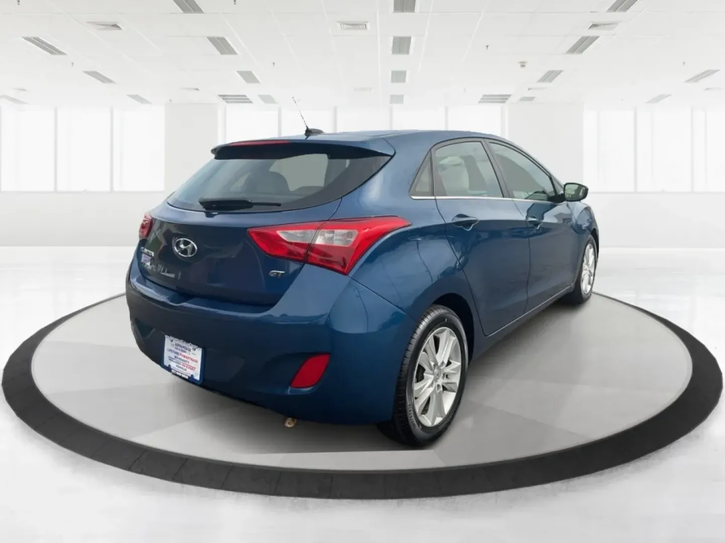 2014 Hyundai Elantra GT GT (KMHD35LH4EU) with an Other engine, located at 1230 East Main St, Xenia, OH, 45385, (937) 908-9800, 39.688026, -83.910172 - **Discover Your Next Adventure with the 2014 Hyundai Elantra GT at Advantage Car and Credit!**<br /> <br /> Are you searching for a reliable vehicle that fits seamlessly into both your daily routine and your weekend getaways? Look no further than the 2014 Hyundai Elantra GT, available at Advantage C - Photo#2