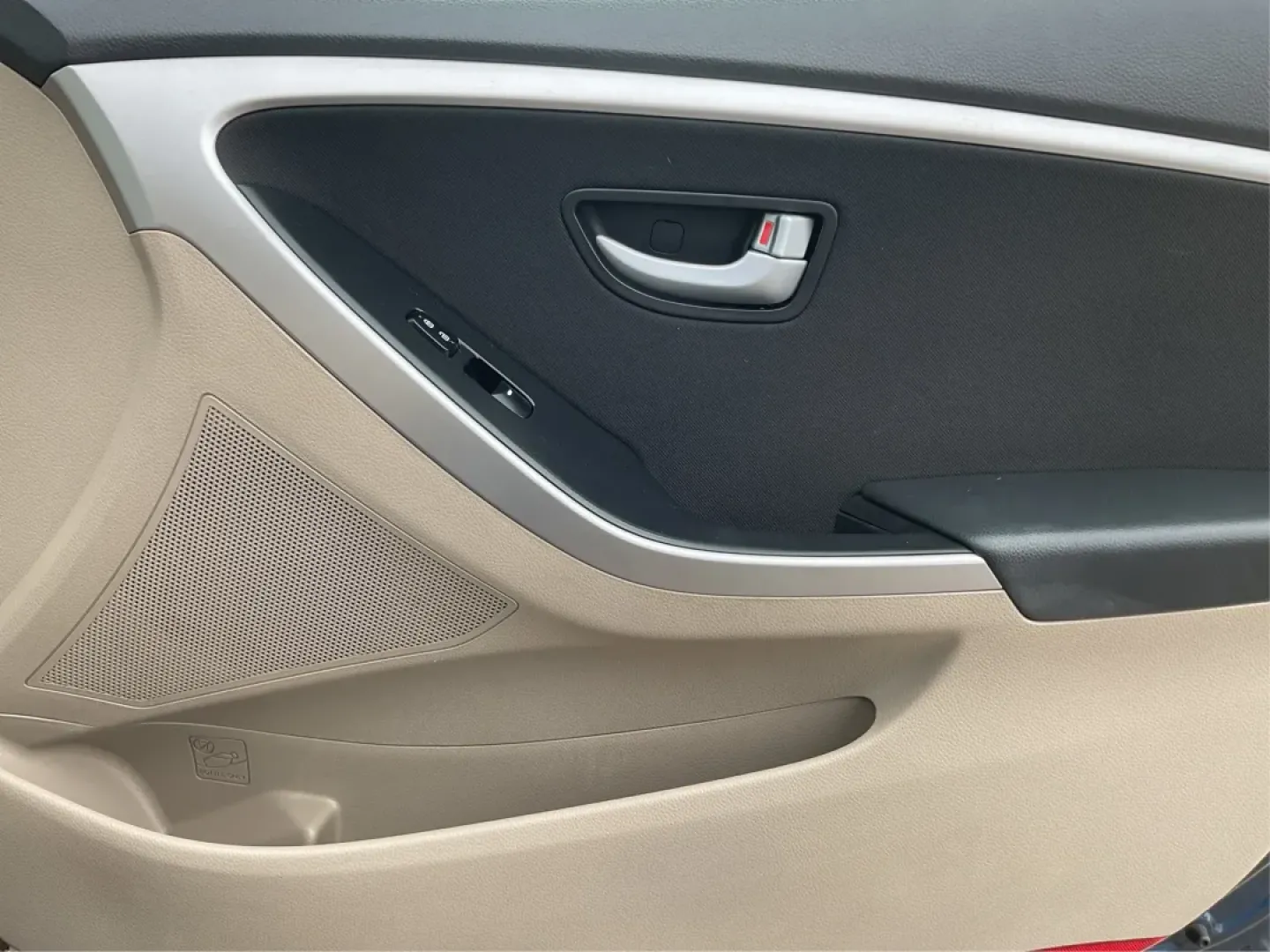 2014 Hyundai Elantra GT GT (KMHD35LH4EU) with an Other engine, located at 4508 South Dixie Dr, Moraine, OH, 45439, (937) 908-9800, 39.689976, -84.218452 - **Discover Your Next Adventure with the 2014 Hyundai Elantra GT at Advantage Car and Credit!**<br /> <br /> Are you searching for a reliable vehicle that fits seamlessly into both your daily routine and your weekend getaways? Look no further than the 2014 Hyundai Elantra GT, available at Advantage C - Photo#17