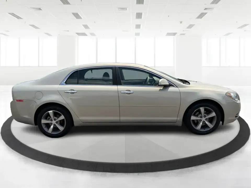 2012 Chevrolet Malibu 1LT (1G1ZC5E08CF) with an 2.4L L4 DOHC 16V engine, 6-Speed Automatic transmission, located at 4508 South Dixie Dr, Moraine, OH, 45439, (937) 908-9800, 39.689976, -84.218452 - Need a dependable sedan for the daily commute from Moraine to downtown Dayton, quick school drop-offs, or weekend runs to The Greene and Carillon Historical Park? This 2012 Chevrolet Malibu 1LT is the kind of comfortable, budget-friendly ride that fits real life-easy to park, smooth on I-75, and roo- Photo#1