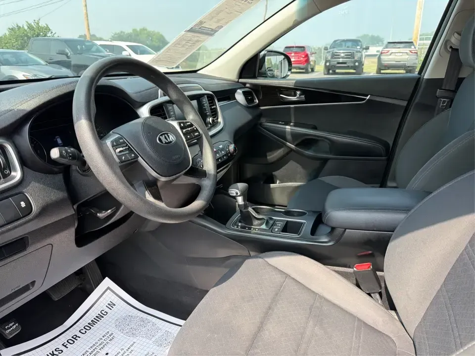 2020 Kia Sorento LX AWD (5XYPGDA33LG) with an 2.4L L4 DOHC 16V engine, 6-Speed Automatic transmission, located at 4508 South Dixie Dr, Moraine, OH, 45439, (937) 908-9800, 39.689976, -84.218452 - Whether you're shuttling kids to practice, commuting across Dayton, or loading up for a weekend road trip to Carillon Historical Park, this 2020 Kia Sorento LX AWD is built for real life in Southwest Ohio. With seating for up to 7 passengers, available cargo flexibility, and confidence-boosting AWD,- Photo#9