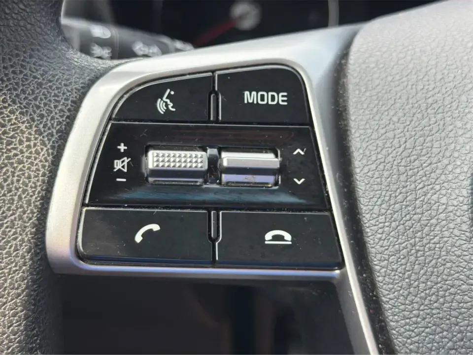 2020 Kia Sorento LX AWD (5XYPGDA33LG) with an 2.4L L4 DOHC 16V engine, 6-Speed Automatic transmission, located at 4508 South Dixie Dr, Moraine, OH, 45439, (937) 908-9800, 39.689976, -84.218452 - Whether you're shuttling kids to practice, commuting across Dayton, or loading up for a weekend road trip to Carillon Historical Park, this 2020 Kia Sorento LX AWD is built for real life in Southwest Ohio. With seating for up to 7 passengers, available cargo flexibility, and confidence-boosting AWD,- Photo#16