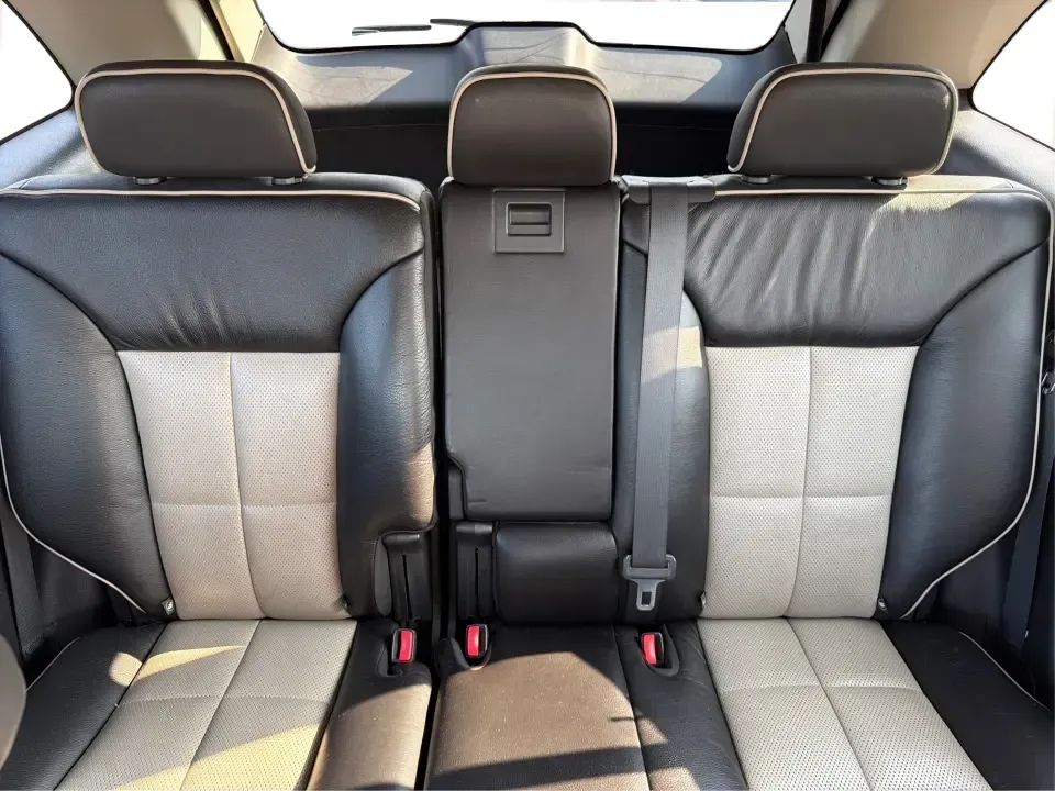 2008 Lincoln MKX AWD (2LMDU88C78B) with an 3.5L V6 DOHC 24V engine, 6-Speed Automatic Overdrive transmission, located at 401 Woodman Dr, Riverside, OH, 45431, (937) 908-9800, 39.760899, -84.123421 - Need a comfortable, confident SUV for Ohio's four-season driving-something that can handle rainy commutes, snowy mornings, and weekend getaways without feeling like a bare-bones budget ride? This 2008 Lincoln MKX AWD delivers a premium, road-trip-ready experience with upscale comfort for five, a smo- Photo#13