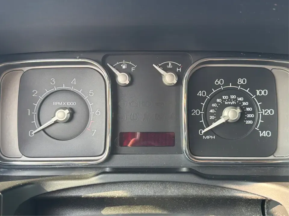 2008 Lincoln MKX AWD (2LMDU88C78B) with an 3.5L V6 DOHC 24V engine, 6-Speed Automatic Overdrive transmission, located at 401 Woodman Dr, Riverside, OH, 45431, (937) 908-9800, 39.760899, -84.123421 - Need a comfortable, confident SUV for Ohio's four-season driving-something that can handle rainy commutes, snowy mornings, and weekend getaways without feeling like a bare-bones budget ride? This 2008 Lincoln MKX AWD delivers a premium, road-trip-ready experience with upscale comfort for five, a smo- Photo#14
