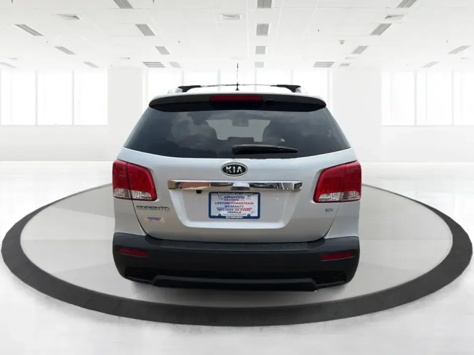 2012 Kia Sorento EX 4WD (5XYKUCA68CG) with an 2.4L L4 DOHC 16V engine, 6-Speed Automatic transmission, located at 1099 N County Rd 25A , Troy, OH, 45373, (937) 908-9800, 40.057079, -84.212883 - Weekend escapes to Caesar Creek, snowy school-drop mornings, and everyday errands up and down I75 feel a lot easier when you've got a comfortable SUV with real all-weather capability. This 2012 Kia Sorento EX 4WD is a smart pick for Troy drivers who want a practical, family-friendly ride that's equa- Photo#3