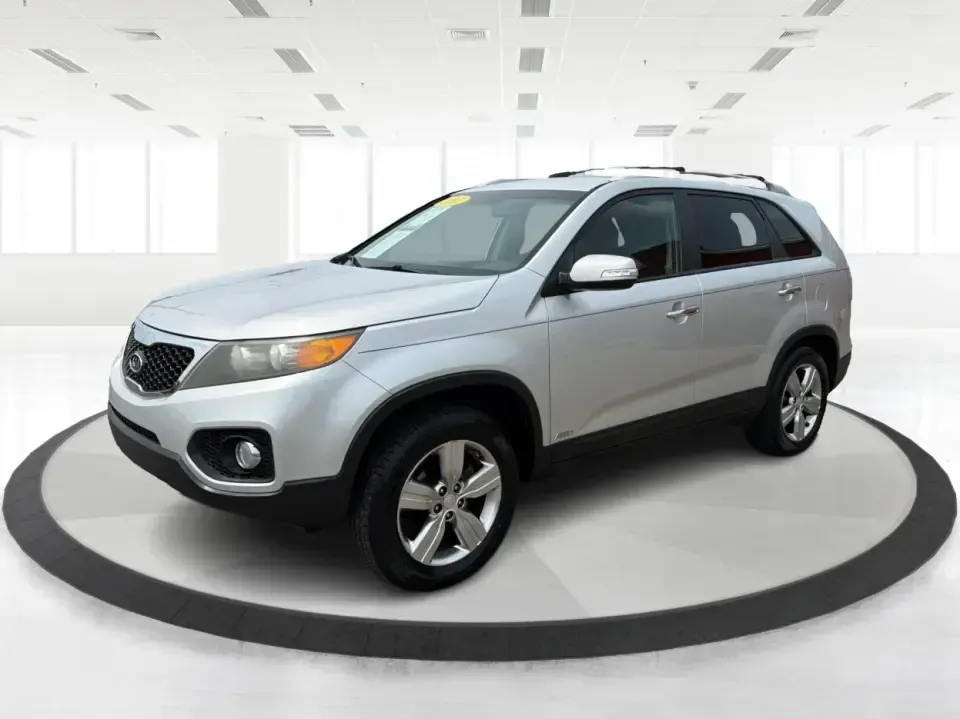 2012 Kia Sorento EX 4WD (5XYKUCA68CG) with an 2.4L L4 DOHC 16V engine, 6-Speed Automatic transmission, located at 1099 N County Rd 25A , Troy, OH, 45373, (937) 908-9800, 40.057079, -84.212883 - Weekend escapes to Caesar Creek, snowy school-drop mornings, and everyday errands up and down I75 feel a lot easier when you've got a comfortable SUV with real all-weather capability. This 2012 Kia Sorento EX 4WD is a smart pick for Troy drivers who want a practical, family-friendly ride that's equa- Photo#8