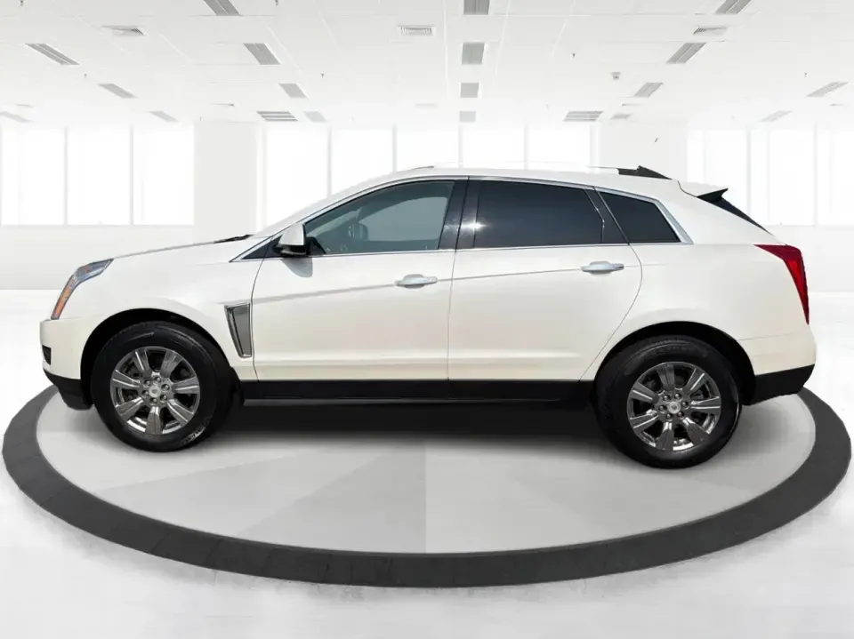 2015 Cadillac SRX Luxury Collection FWD (3GYFNBE33FS) with an 3.6L V6 DOHC 24V FFV engine, 6-Speed Automatic transmission, located at 8750 N County Rd 25A, Piqua, OH, 45356, (937) 908-9800, 40.164391, -84.232513 - Upgrade your daily drive with a luxury SUV that fits real life-school drop-offs, long commutes to Dayton, and comfortable weekend getaways up I75. This 2015 Cadillac SRX Luxury Collection FWD blends upscale style with practical space for five, making it a smart pick for growing families, busy profes- Photo#5
