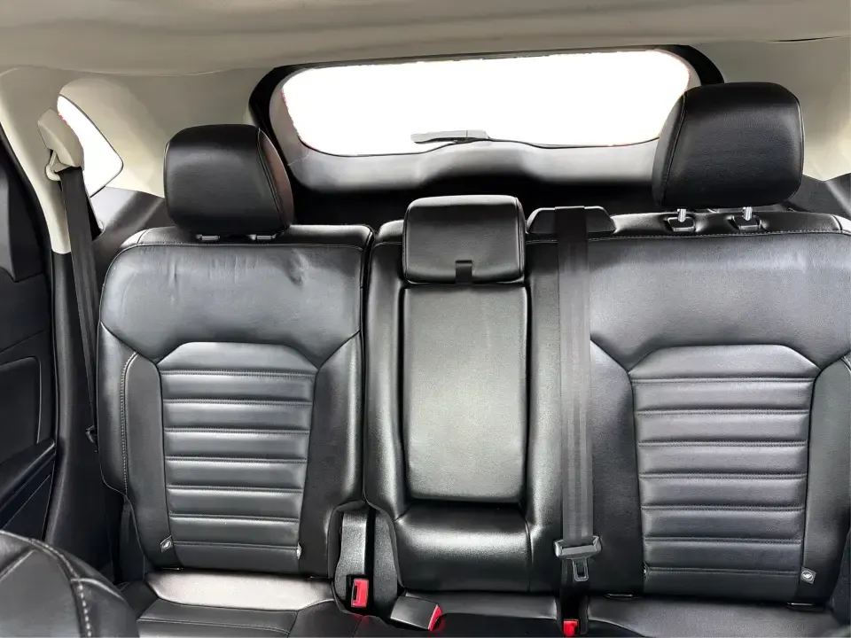 2015 Ford Edge SEL AWD (2FMTK4J92FB) with an 2.0L L4 DOHC 16V engine, 6-Speed Automatic transmission, located at 1230 East Main St, Xenia, OH, 45385, (937) 908-9800, 39.688026, -83.910172 - When your week is packed with school drop-offs, long commutes, and last-minute weekend getaways, you need an SUV that fits real life-comfortable for five, confident in Ohio weather, and ready to haul groceries, sports gear, or luggage without feeling cramped. This 2015 Ford Edge SEL AWD is a smart m- Photo#13