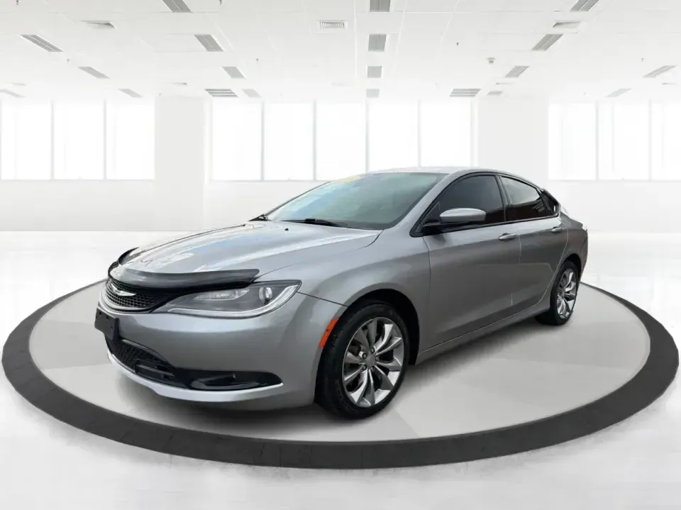 2015 Chrysler 200 S (1C3CCCBGXFN) with an 3.6L V6 DOHC 24V FFV engine, 9-Speed Automatic transmission, located at 8750 N County Rd 25A, Piqua, OH, 45356, (937) 908-9800, 40.164391, -84.232513 - Need a comfortable, stylish sedan for daily commutes up I75, quick school drop-offs, and easy weekend getaways to Troy, Sidney, or a stroll through downtown Piqua? This 2015 Chrysler 200 S is a practical, good-looking choice for drivers who want V6 power, modern tech, and a refined cabin-all in a fi- Photo#8