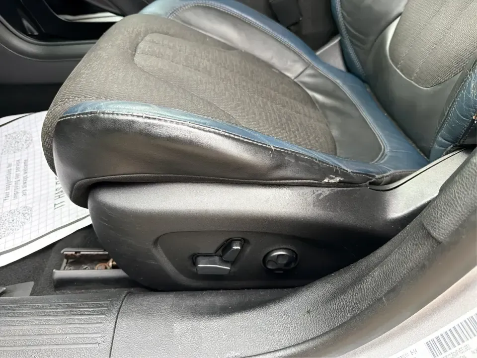 2015 Chrysler 200 S (1C3CCCBGXFN) with an 3.6L V6 DOHC 24V FFV engine, 9-Speed Automatic transmission, located at 8750 N County Rd 25A, Piqua, OH, 45356, (937) 908-9800, 40.164391, -84.232513 - Need a comfortable, stylish sedan for daily commutes up I75, quick school drop-offs, and easy weekend getaways to Troy, Sidney, or a stroll through downtown Piqua? This 2015 Chrysler 200 S is a practical, good-looking choice for drivers who want V6 power, modern tech, and a refined cabin-all in a fi- Photo#18