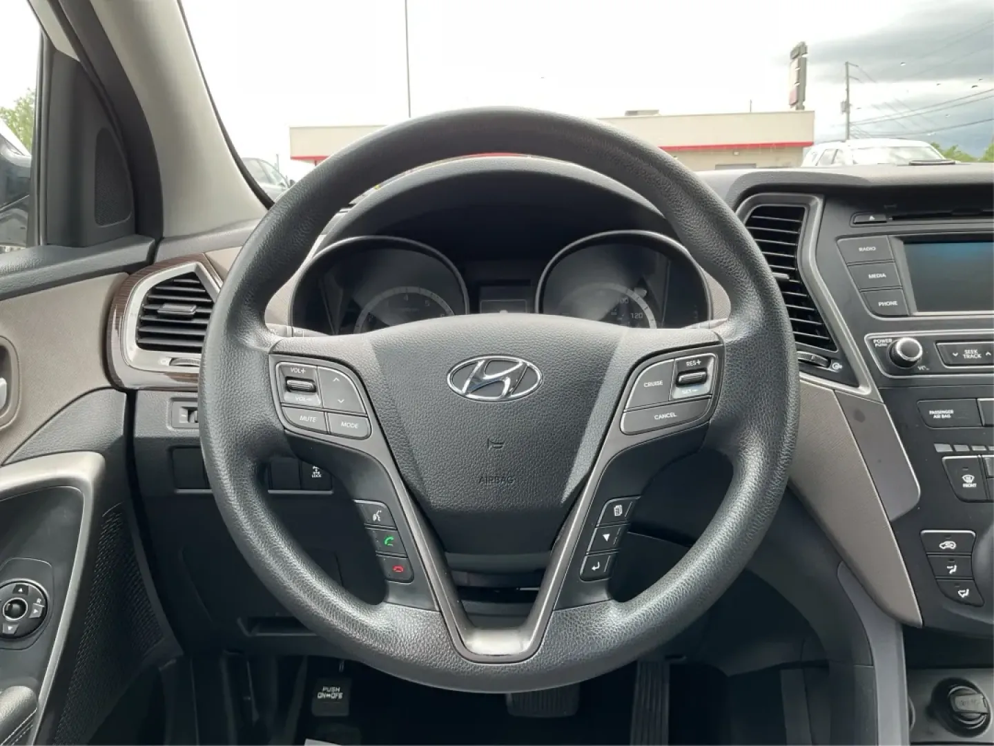 2017 Hyundai Santa Fe 2.4L (5NMZTDLB4HH) with an Theta II 2.4L I-4 gasoline direct injection engine, located at 1184 Kauffman Ave, Fairborn, OH, 45324, (937) 908-9800, 39.807072, -84.030914 - **Discover Your Next Adventure with the 2017 Hyundai Santa Fe Sport at Advantage Car and Credit!**<br /> <br /> Are you ready to elevate your lifestyle and embrace the adventures waiting for you? Whether you're a growing family in need of space, a daily commuter looking for comfort, or an outdoor en - Photo#16