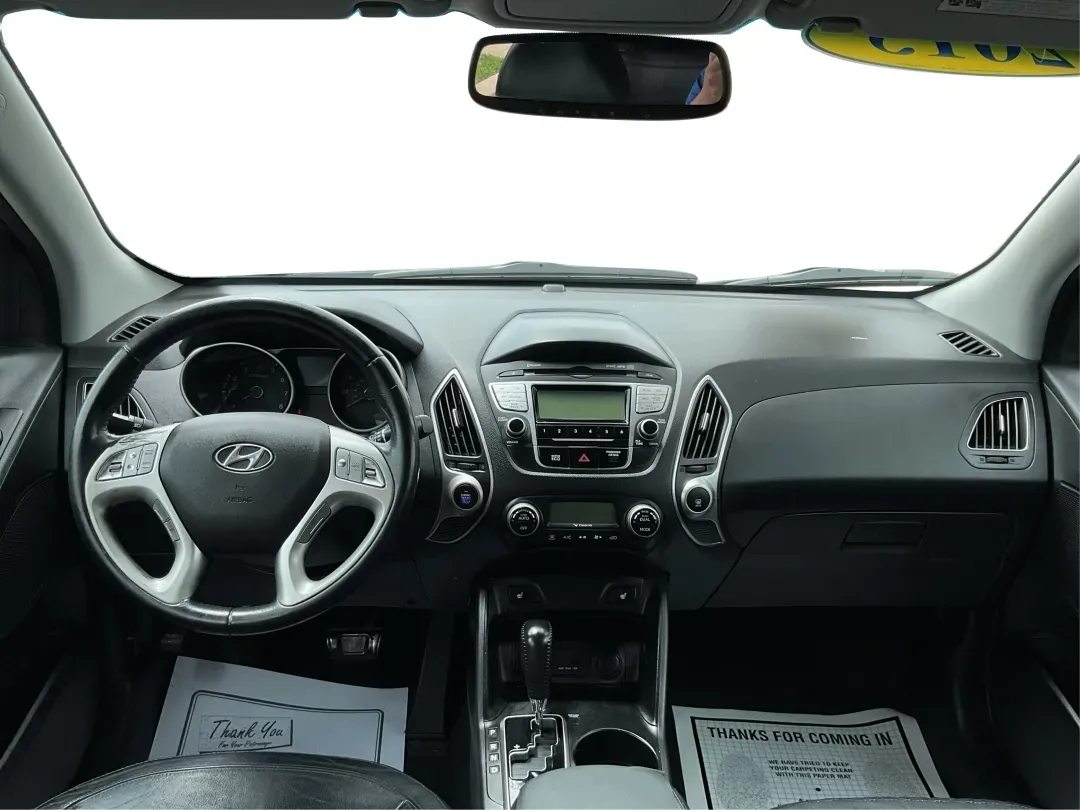 2013 Hyundai Tucson Limited (KM8JUCAC4DU) with an Other engine, located at 4508 South Dixie Dr, Moraine, OH, 45439, (937) 908-9800, 39.689976, -84.218452 - **Discover Your New Adventure Vehicle: 2013 Hyundai Tucson Limited at Advantage Car and Credit!** <br /> <br /> Are you searching for the perfect SUV that combines style, comfort, and versatility? Look no further than this striking 2013 Hyundai Tucson Limited, located right here at Advantage Car an - Photo#19