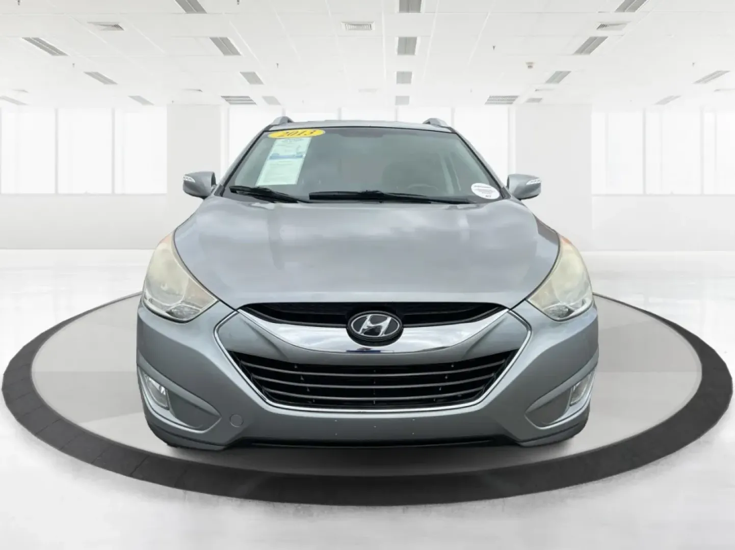 2013 Hyundai Tucson Limited (KM8JUCAC4DU) with an Other engine, located at 1230 East Main St, Xenia, OH, 45385, (937) 908-9800, 39.688026, -83.910172 - **Discover Your New Adventure Vehicle: 2013 Hyundai Tucson Limited at Advantage Car and Credit!** <br /> <br /> Are you searching for the perfect SUV that combines style, comfort, and versatility? Look no further than this striking 2013 Hyundai Tucson Limited, located right here at Advantage Car an - Photo#5