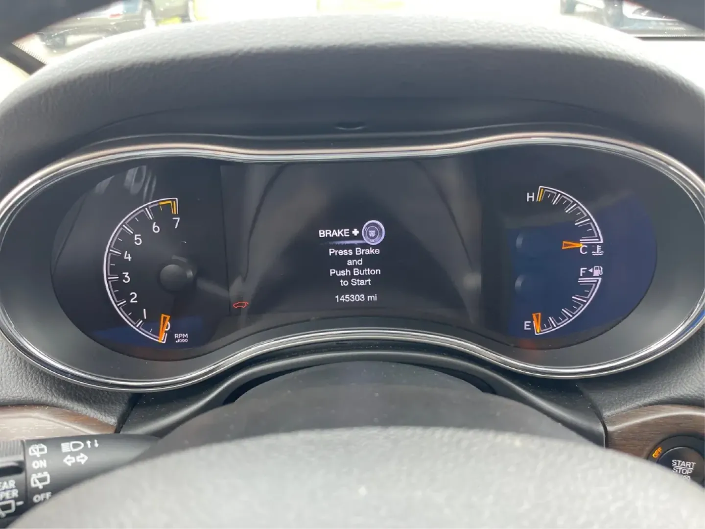2016 Jeep Grand Cherokee Limited (1C4RJFBG9GC) with an Other engine, located at 1230 East Main St, Xenia, OH, 45385, (937) 908-9800, 39.688026, -83.910172 - ### Discover Adventure with the 2016 Jeep Grand Cherokee Limited at Advantage Car and Credit in Fairborn, OH!<br /> <br /> Are you ready to elevate your weekend adventures or tackle your daily commute with style and confidence? The 2016 Jeep Grand Cherokee Limited is the perfect SUV for those who cr - Photo#15