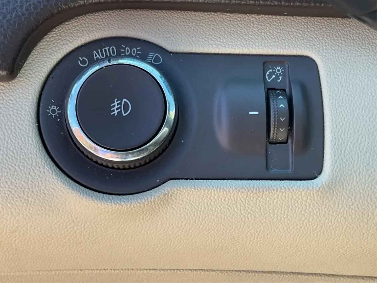 2017 Buick Regal Turbo (2G4GM5EX5H9) with an 2L I-4 gasoline direct injection engine, located at 1099 N County Rd 25A , Troy, OH, 45373, (937) 908-9800, 40.057079, -84.212883 - **Elevate Your Commute in the Stylish 2017 Buick Regal Turbo**<br /> <br /> If you're searching for a vehicle that seamlessly blends sophistication with performance, the 2017 Buick Regal Turbo is your ideal choice. This sleek sedan is perfect for budget-conscious buyers who refuse to compromise on s - Photo#17