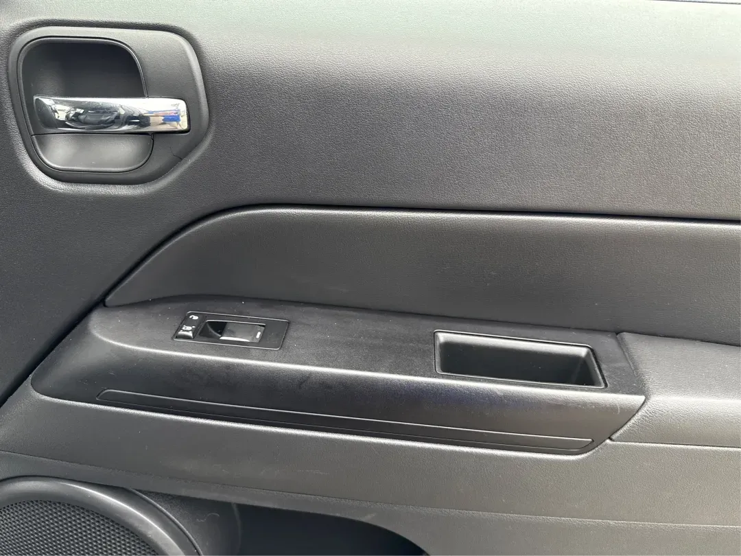 2016 Jeep Patriot High Altitude Edition (1C4NJRFB0GD) with an 2.4L I-4 DOHC engine, located at 401 Woodman Dr, Riverside, OH, 45431, (937) 908-9800, 39.760899, -84.123421 - **Explore Your Next Adventure in the 2016 Jeep Patriot High Altitude Edition!**<br /> <br /> Are you ready to elevate your lifestyle and embark on thrilling weekend adventures or effortlessly tackle your daily commute? The 2016 Jeep Patriot High Altitude Edition is the perfect SUV for those who crav - Photo#20